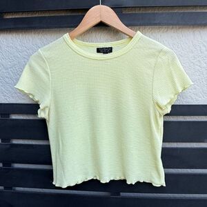 Topshop Ribbed Lettuce Hem Babydoll Crop T-Shirt | Pale Yellow | US 6 / UK 10